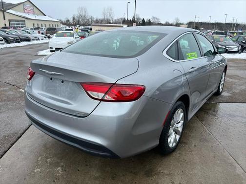 2016 Chrysler 200 LX