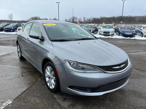 2016 Chrysler 200 LX