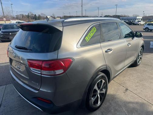 2016 Kia Sorento EX