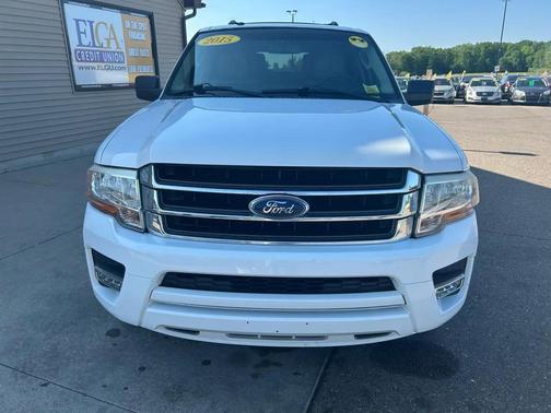 White 2015 Ford Expedition EL XLT