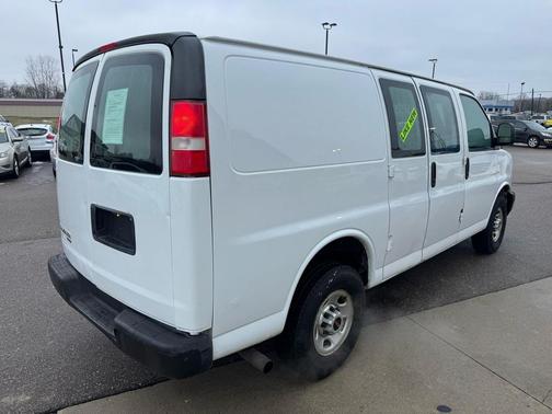 2016 GMC Savana 2500 Work Van