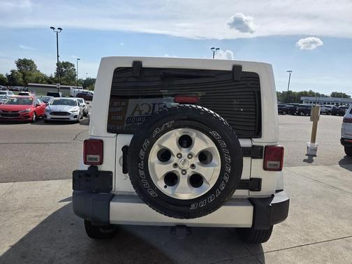 2013 Jeep Wrangler Unlimited Sahara