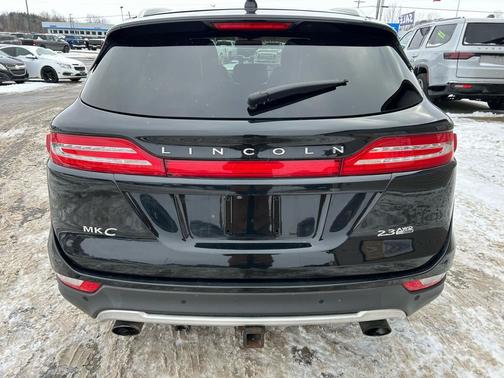 2015 Lincoln MKC Base