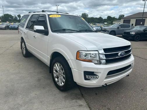 White 2017 Ford Expedition Limited