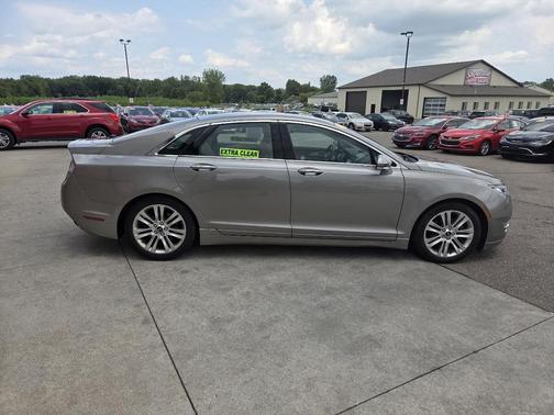 2016 Lincoln MKZ Base
