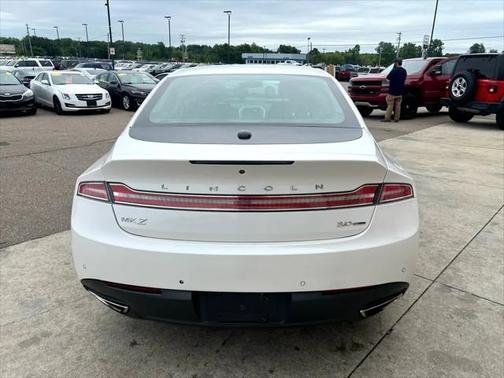 2014 Lincoln MKZ Base