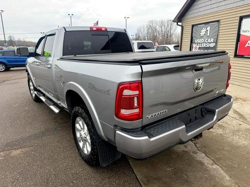 2020 RAM 2500 Laramie Crew Cab 4X4 6'4' Box