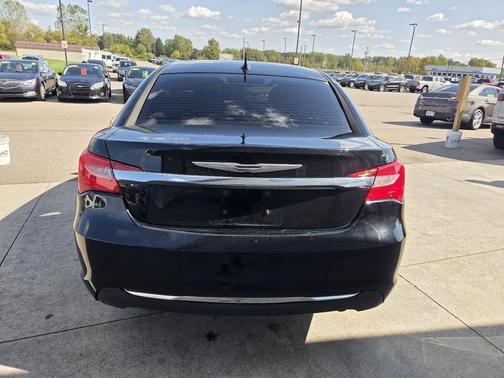 2011 Chrysler 200 Limited