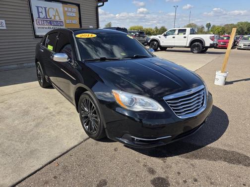 2011 Chrysler 200 Limited
