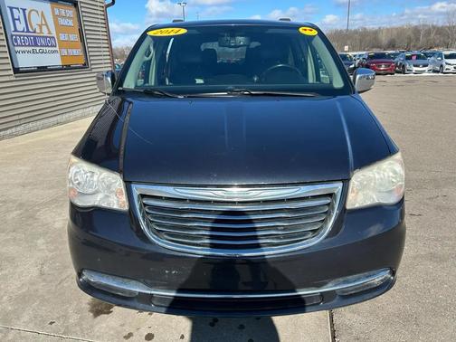2014 Chrysler Town & Country Touring-L