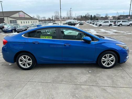 2016 Chevrolet Cruze LT Auto