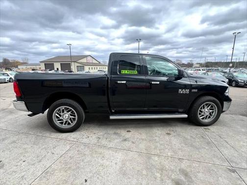 2016 RAM 1500 SLT