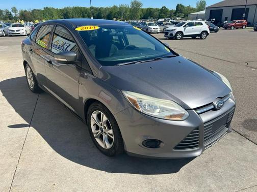 Sterling Gray Metallic 2014 Ford Focus SE