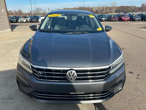 2018 Volkswagen Passat S