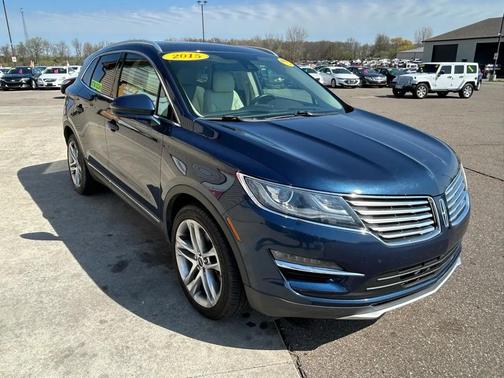 Midnight Sapphire Metallic 2015 Lincoln MKC Base