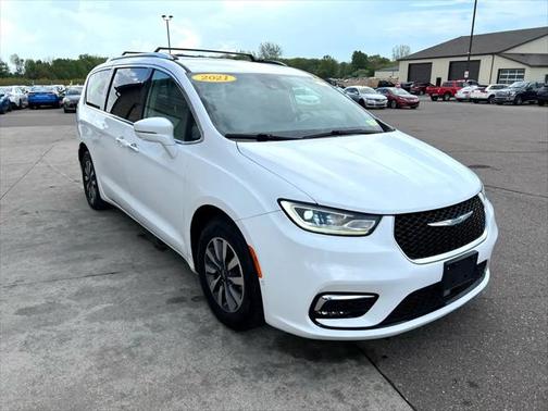 2021 Chrysler Pacifica Hybrid Touring L