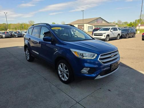 Lightning Blue Metallic 2017 Ford Escape SE