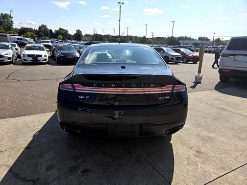 2015 Lincoln MKZ Base