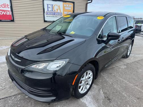 2017 Chrysler Pacifica Touring