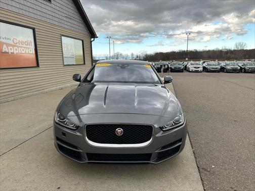 2017 Jaguar XE 35t Prestige