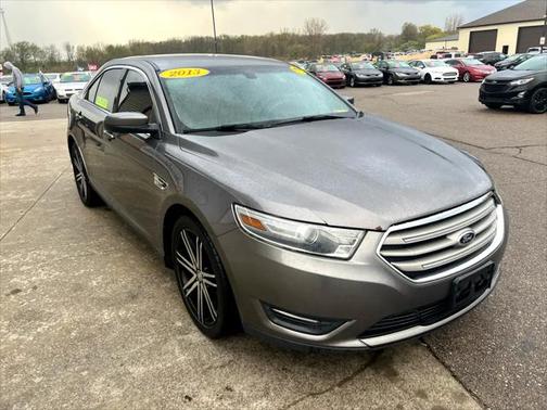 2013 Ford Taurus SEL