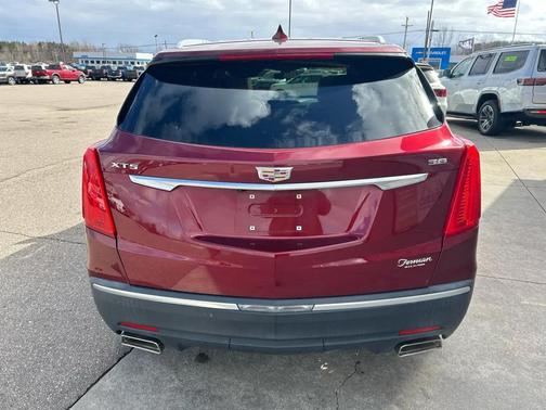 2017 Cadillac XT5 Luxury