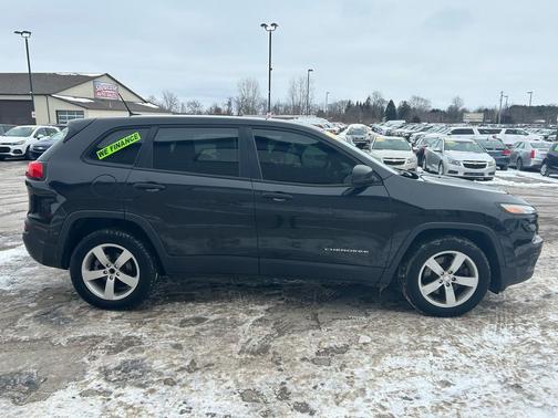 2014 Jeep Cherokee Sport