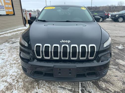2014 Jeep Cherokee Sport