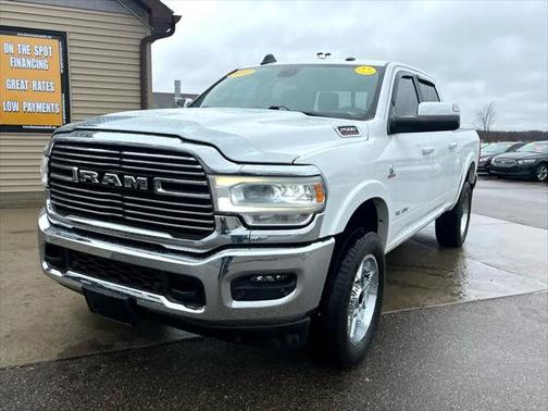 2022 RAM 2500 Laramie Crew Cab 4x4 6'4' Box