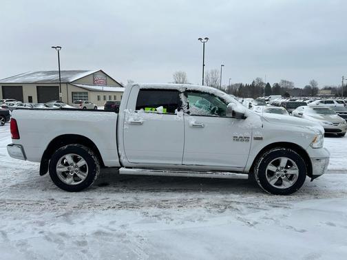2014 RAM 1500 SLT