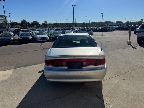 2004 Buick Century Sedan