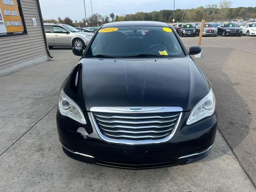 2014 Chrysler 200 LX