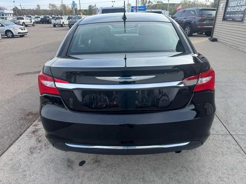 2014 Chrysler 200 LX