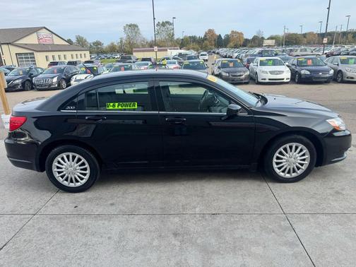 2014 Chrysler 200 LX