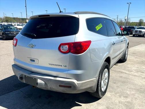 2011 Chevrolet Traverse LS