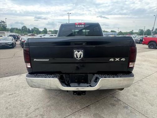 2016 RAM 1500 SLT