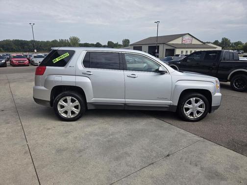 2017 GMC Terrain SLE-1