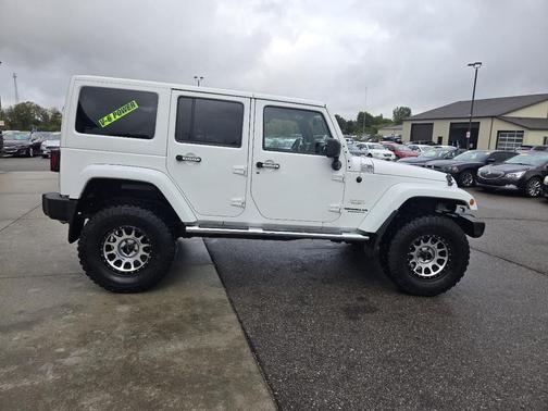 2013 Jeep Wrangler Unlimited Sahara