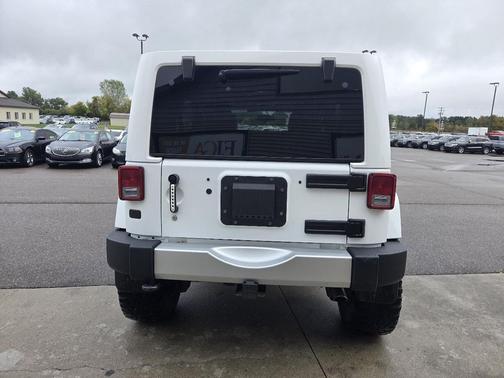 2013 Jeep Wrangler Unlimited Sahara