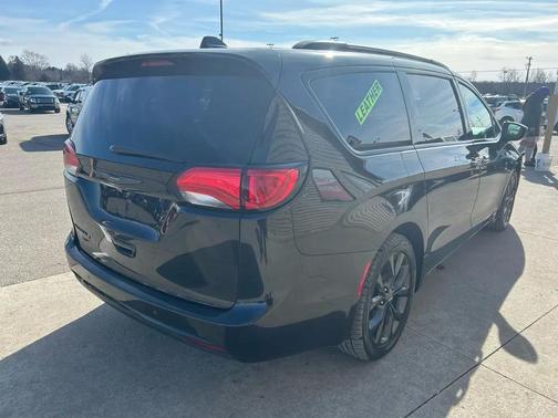 2019 Chrysler Pacifica Touring-L Plus