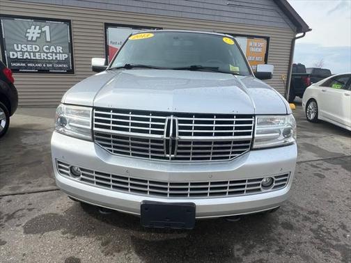 2012 Lincoln Navigator Base