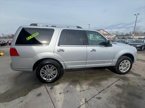 2012 Lincoln Navigator Base