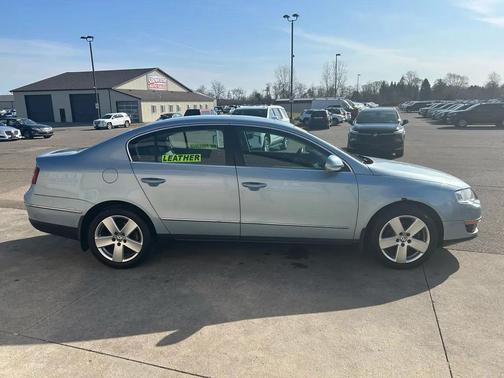 Blue 2007 Volkswagen Passat 2.0T