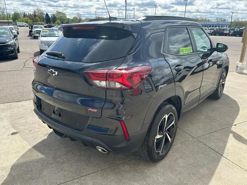 Mosaic Black Metallic 2022 Chevrolet Trailblazer RS
