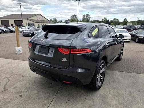 2017 Jaguar F-PACE S