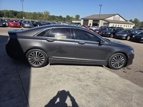 2017 Lincoln MKZ Base