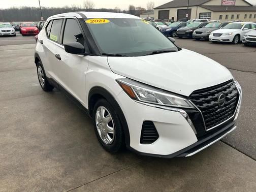 2021 Nissan Kicks S