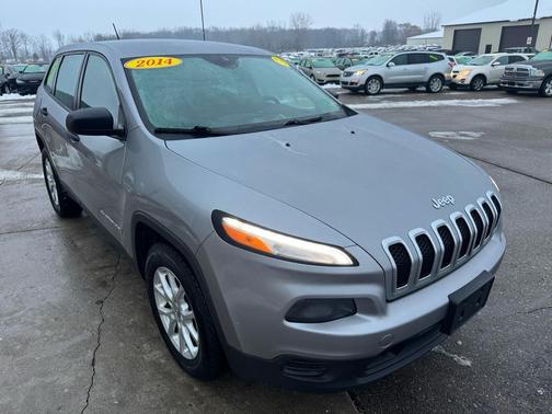 2014 Jeep Cherokee Sport