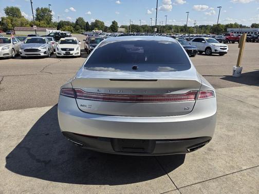 2014 Lincoln MKZ Base