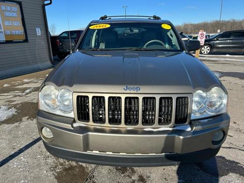 2005 Jeep Grand Cherokee Laredo